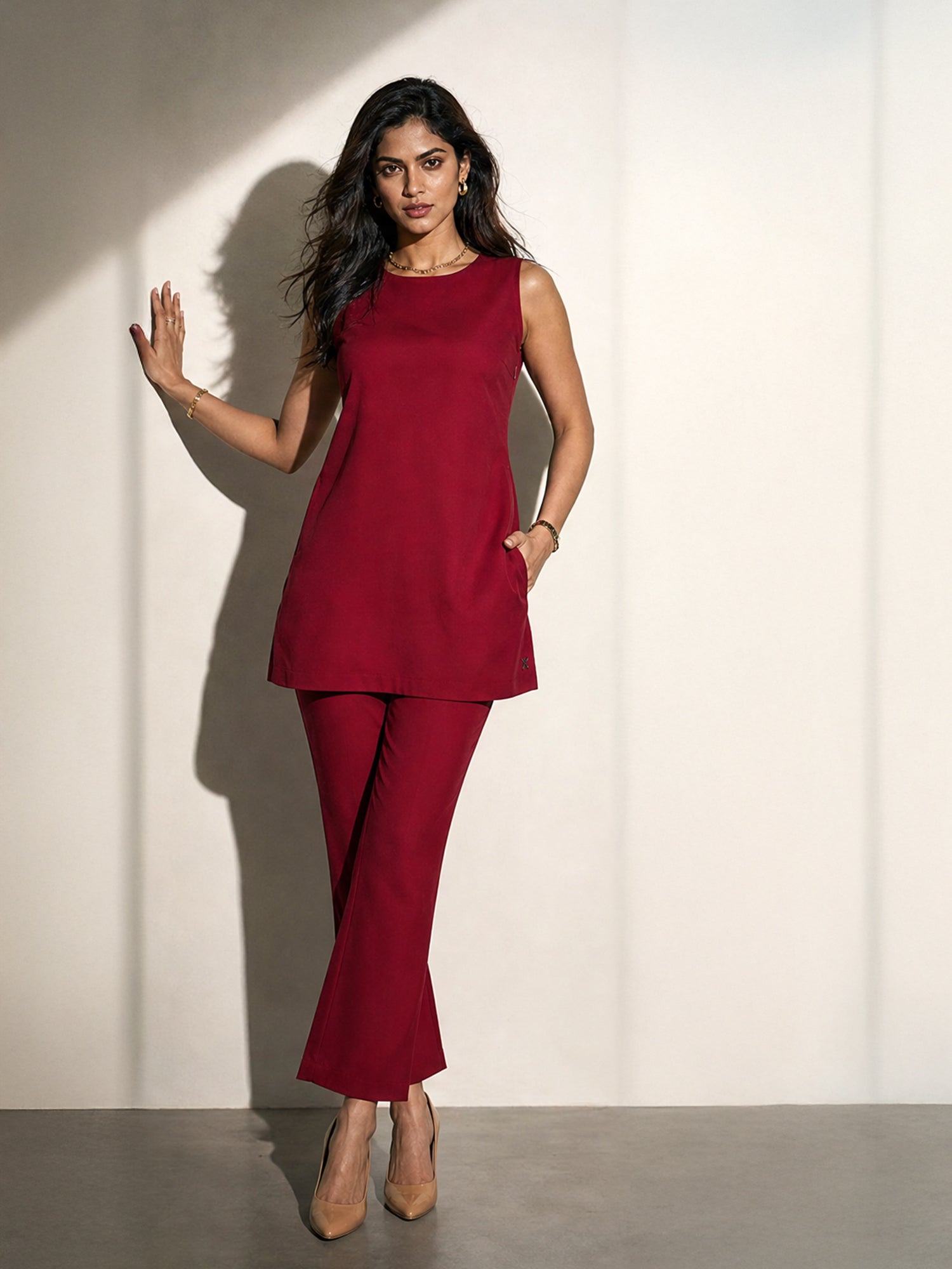 Exude Resplendent Thigh Length Tunic with Trouser (Red)