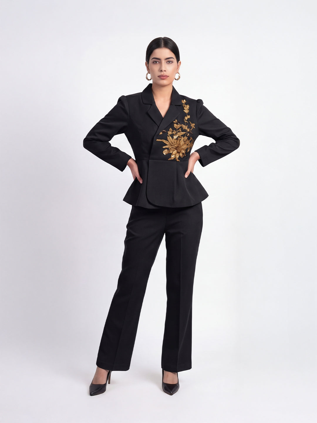 Exude Scarlet Bloom Embroidered Blazer Set (Black)