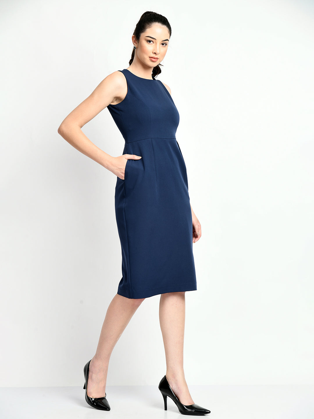 Exude Courage Sleeveless Sheath Dress Navy Dresses