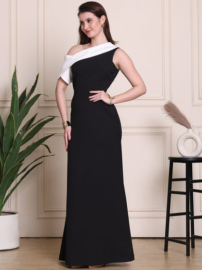 Exude Nocturnal Sparkle Elegant One Shoulder Gown Black and White