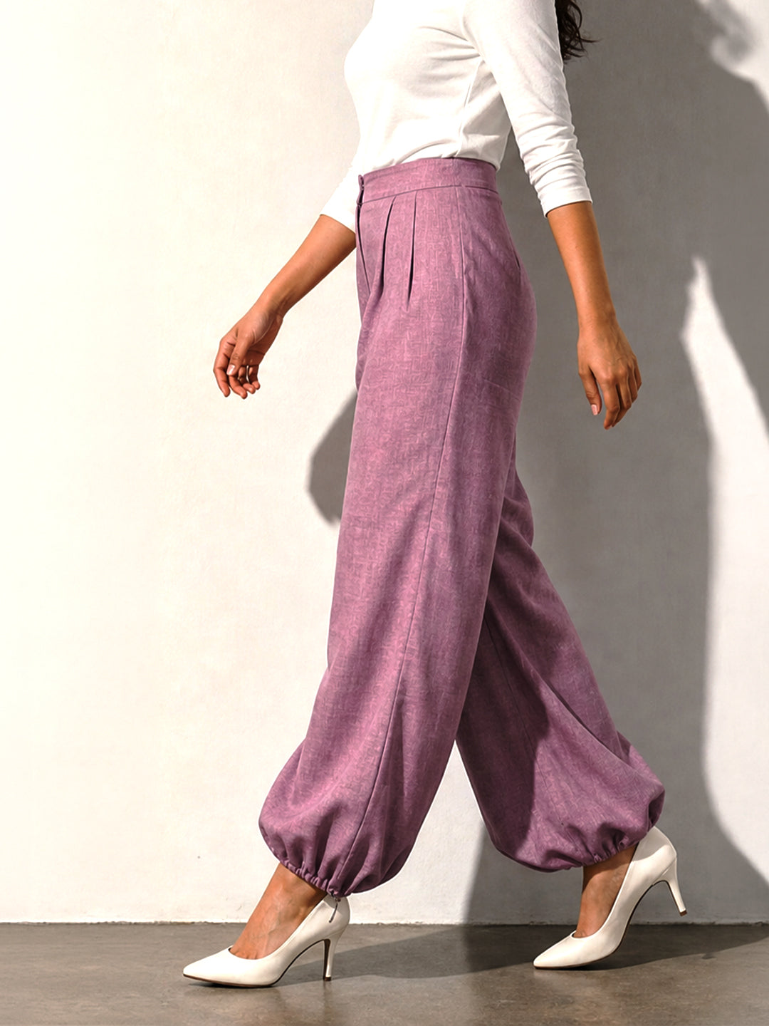 Mauve Textured Balloon-Fit Trousers