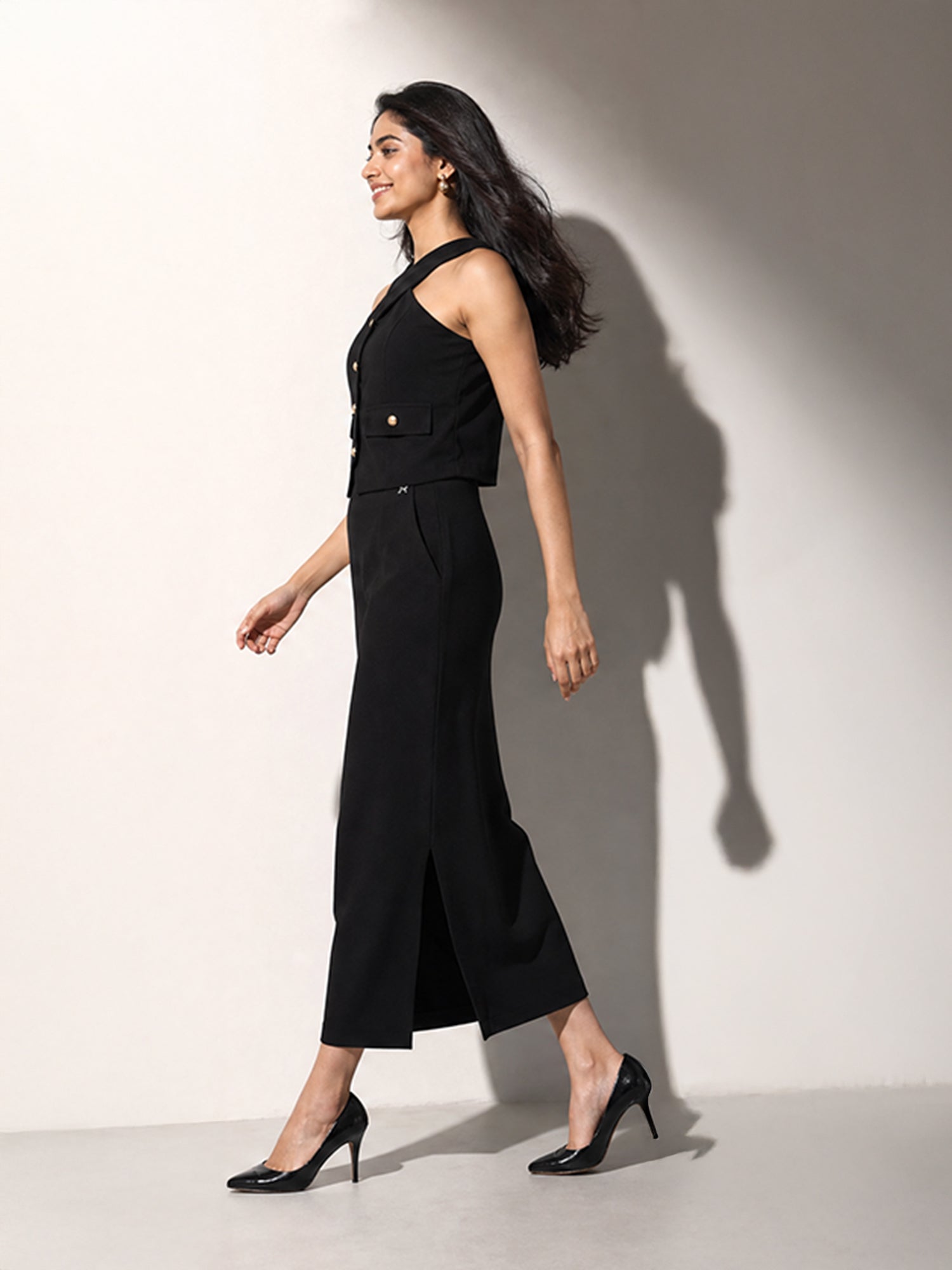 Exude Runway-Ready Long Skirt with Halter Top (Black)