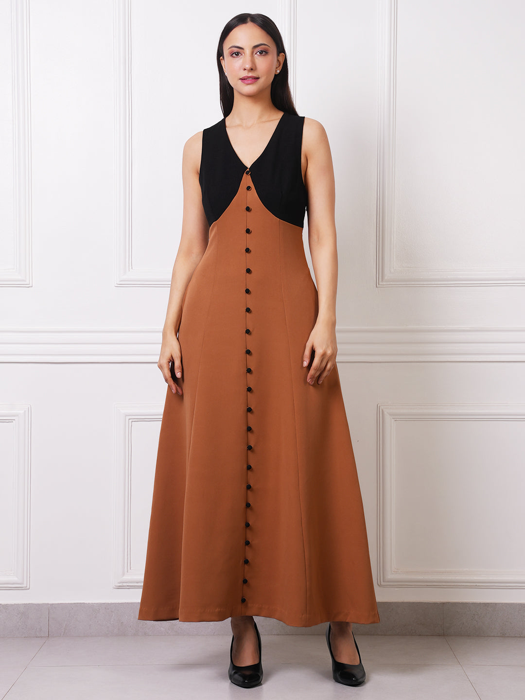 Exude Mocha Two-Tone Button-Front Maxi Dress
