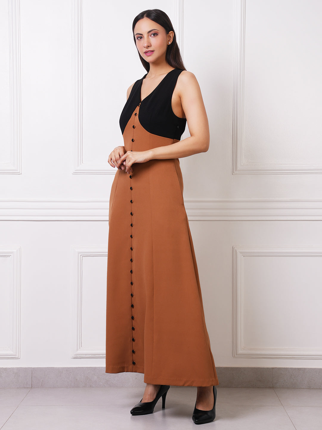 Exude Mocha Two-Tone Button-Front Maxi Dress