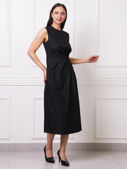 Exude Noir Sculpted Midi Dress