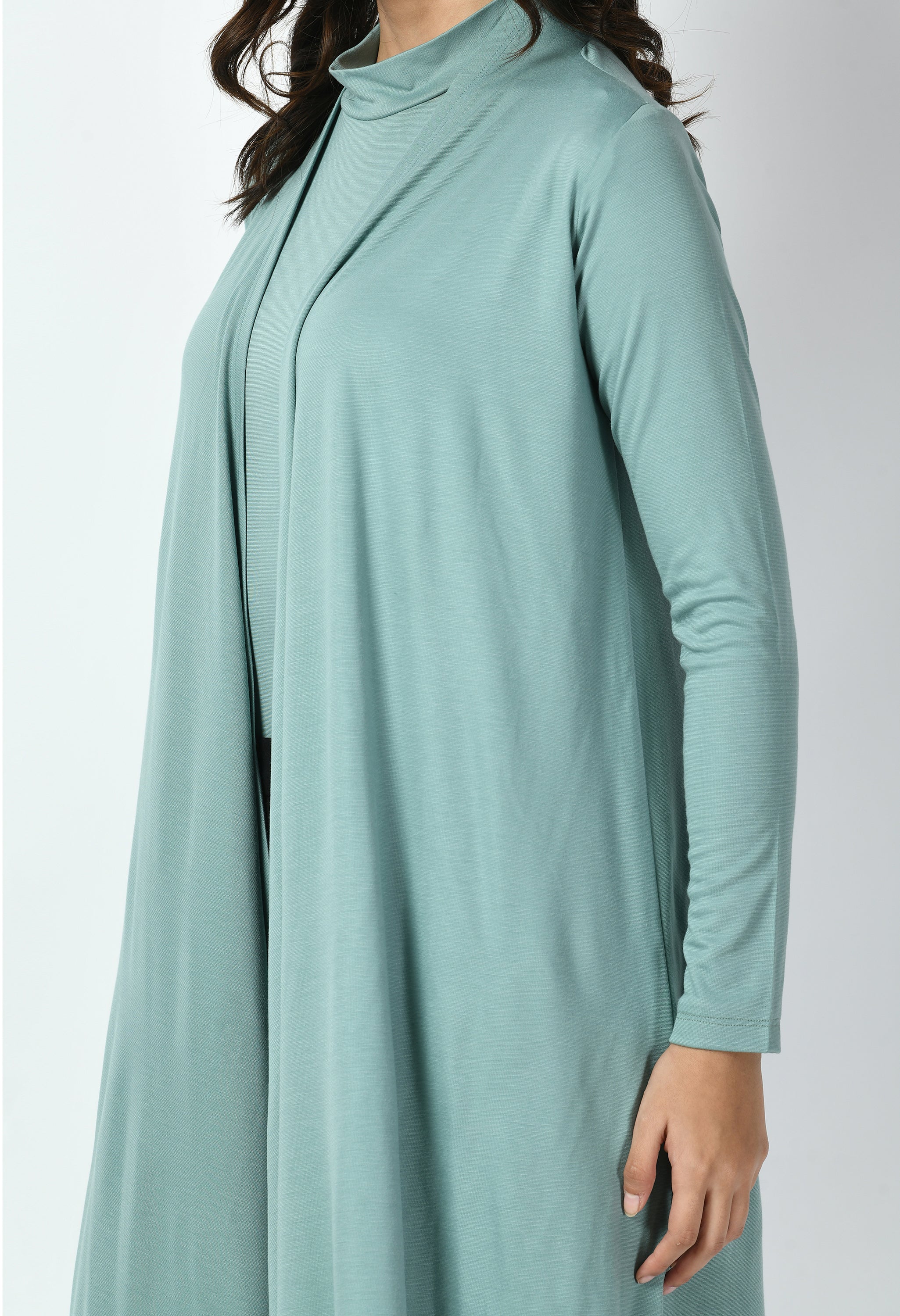 Exude Bravery Knee-length Shrug (Cyan Blue)