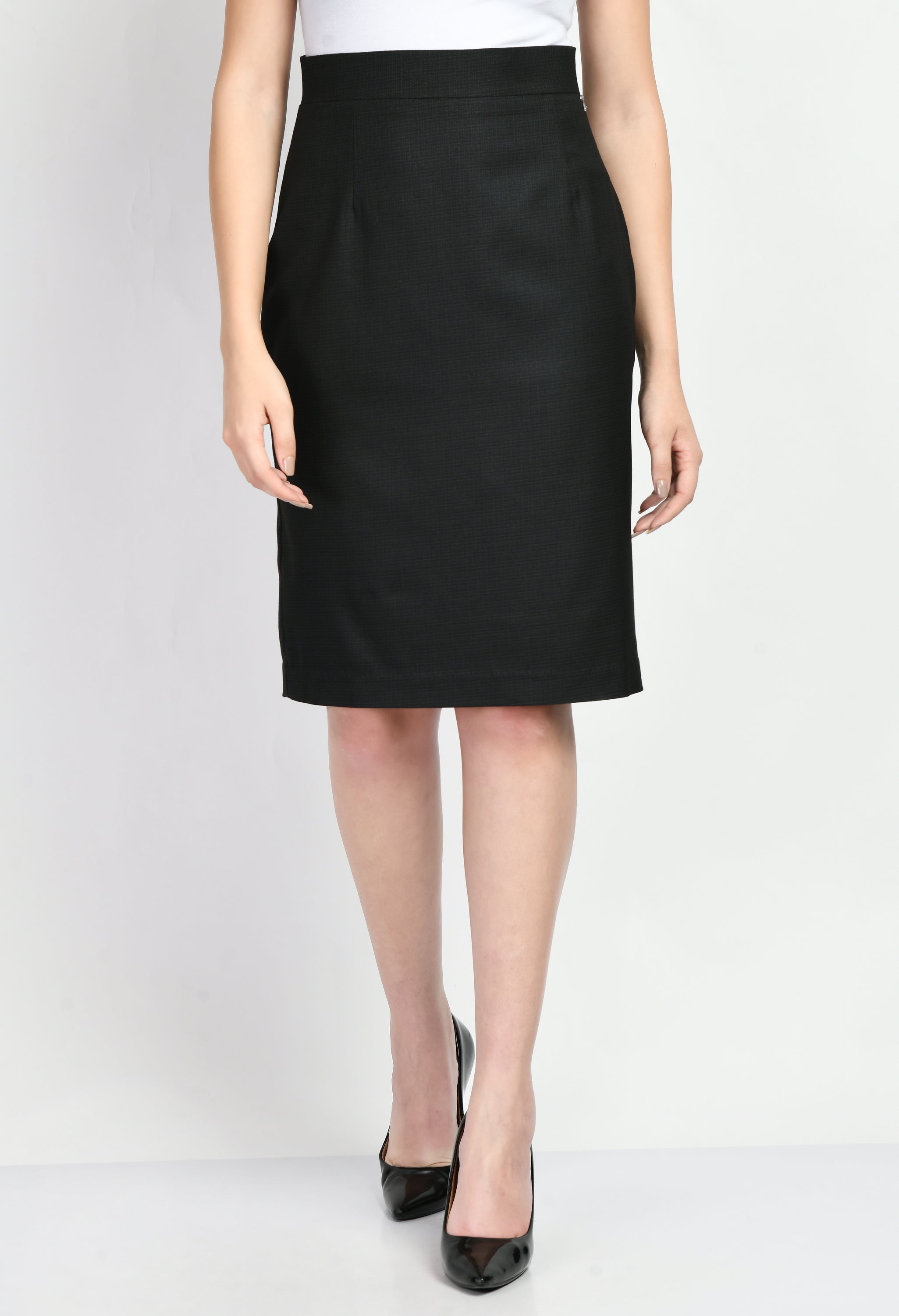 Buy SASSAFRAS BASICS Pencil Skirt - Skirts for Women 23286068 | Myntra